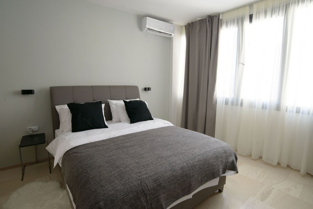 Фото Aura Studios by halu! Apartments