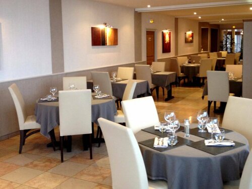 Гостиница Logis Hotel Restaurant Au Vieux Morvan в Шато-Шиноне-(Виль)