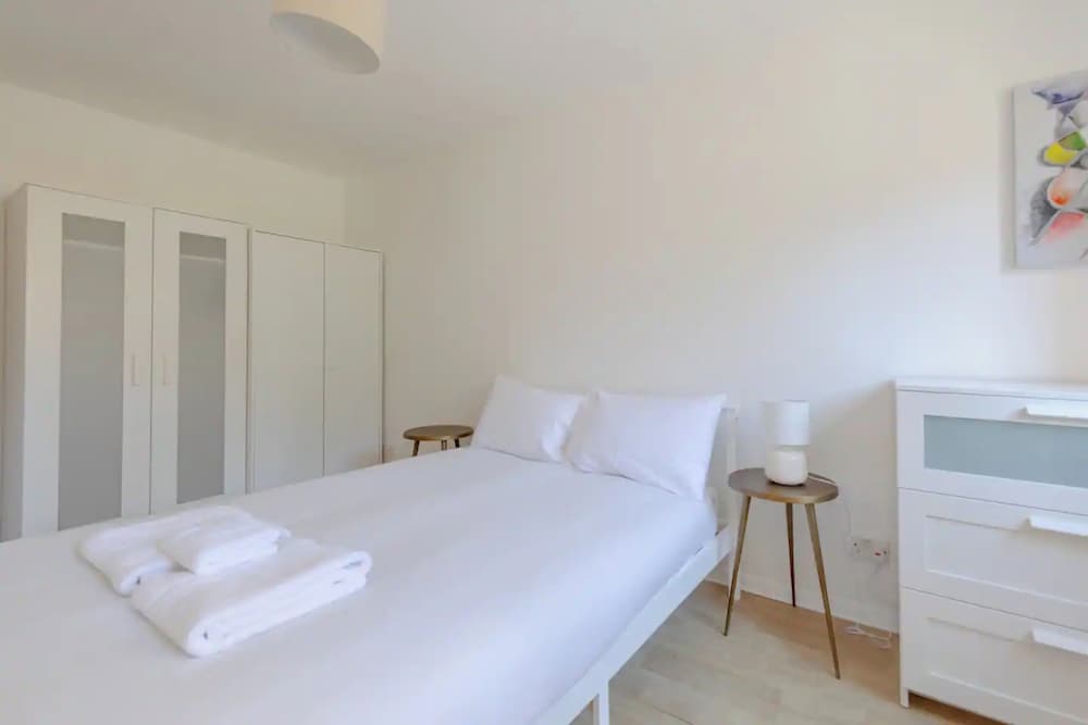 Фото Cosy & Centrally Located 1bd Flat - Kennington!