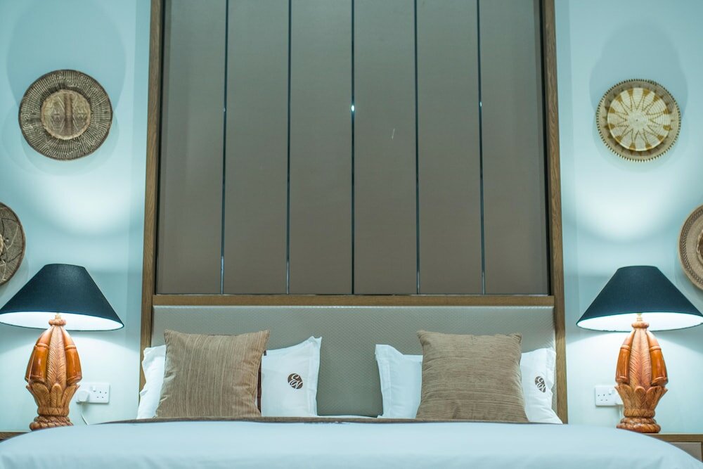 Фото Ezulwini Villa Hotel