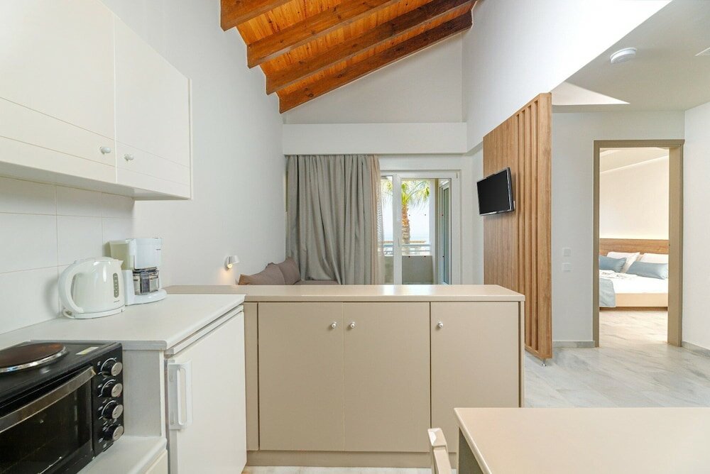 Фото Kostakis Beach Hotel