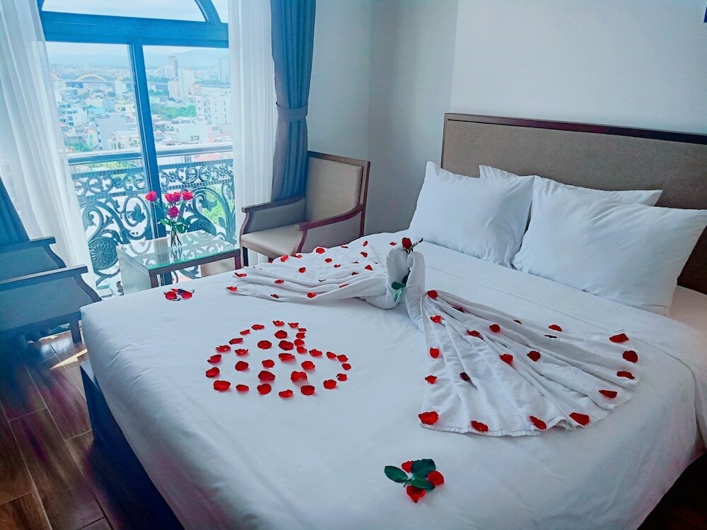 Фото Roliva Hotel & Apartment Danang