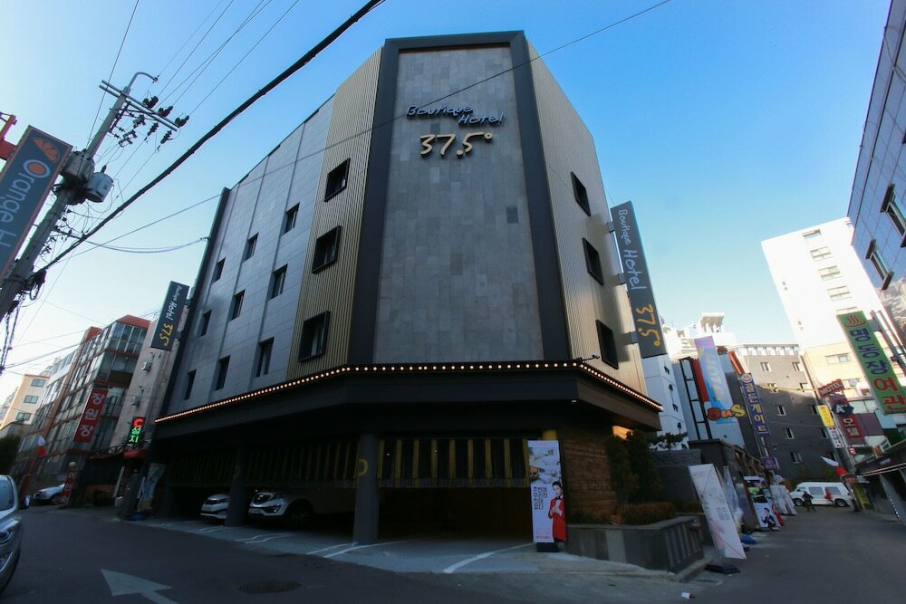 Фото Bucheon Boutique Hotel 375