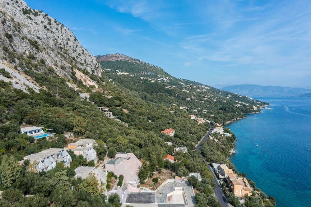 Фото Four-Bedroom Villa Eleni by Konnect, with Private Pool & Stunning Seaview