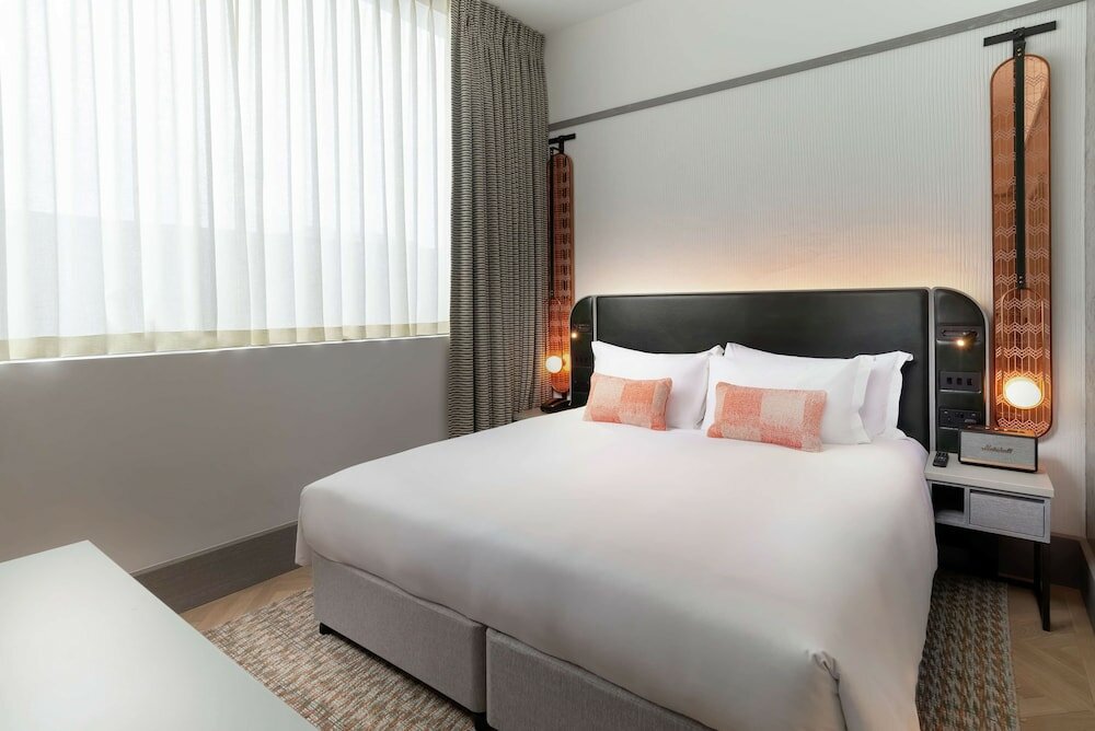 Фото Hart Shoreditch Hotel London, Curio Collection by Hilton