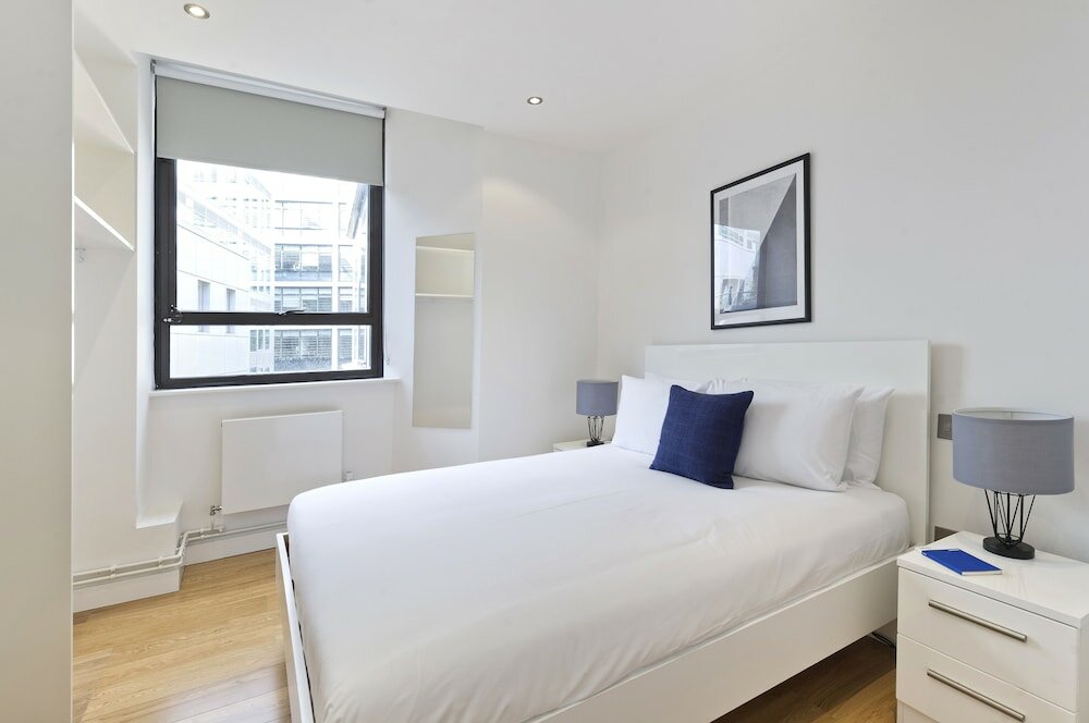 Фото Red Lion Court by City2Stay