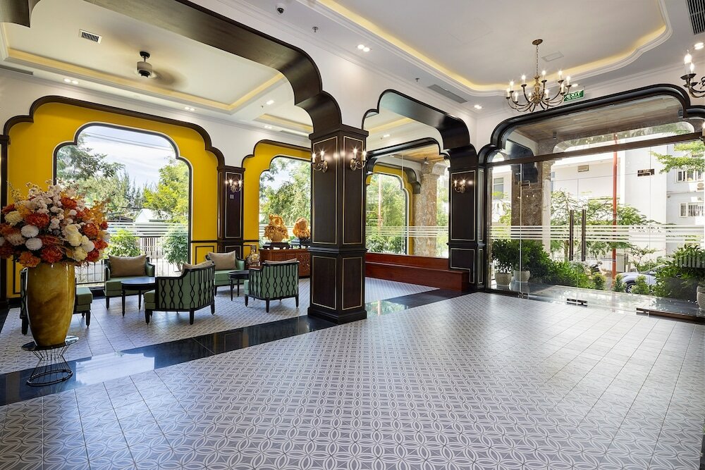 Фото Charming Beauty Hotel