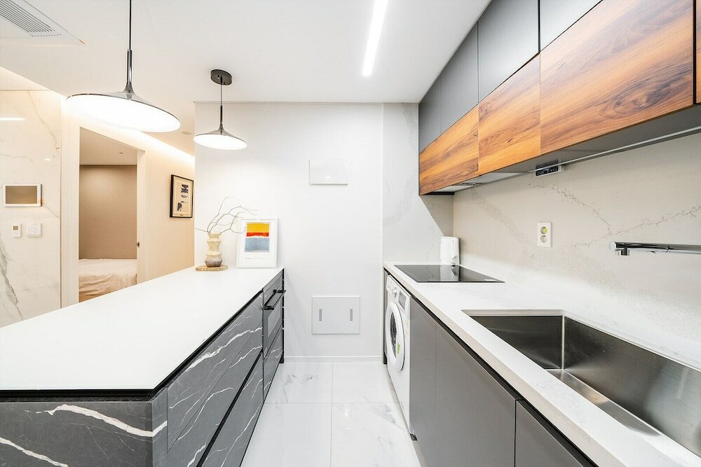 Фото Seocho Intoraon Hotel and Residence