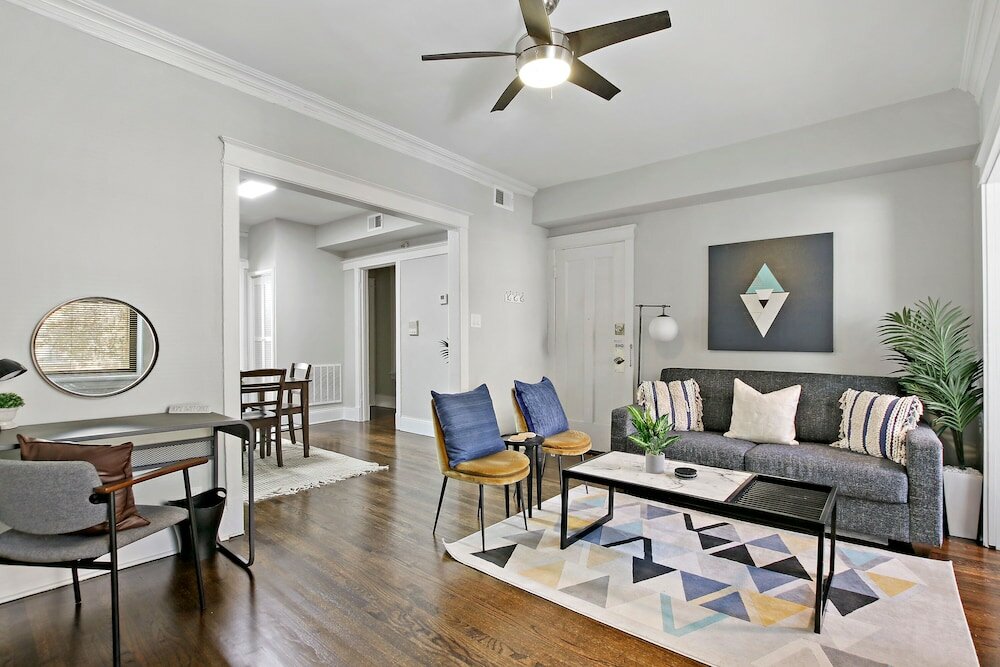 Фото 2br Comfy & Chic Sunnyside Apt near Shop