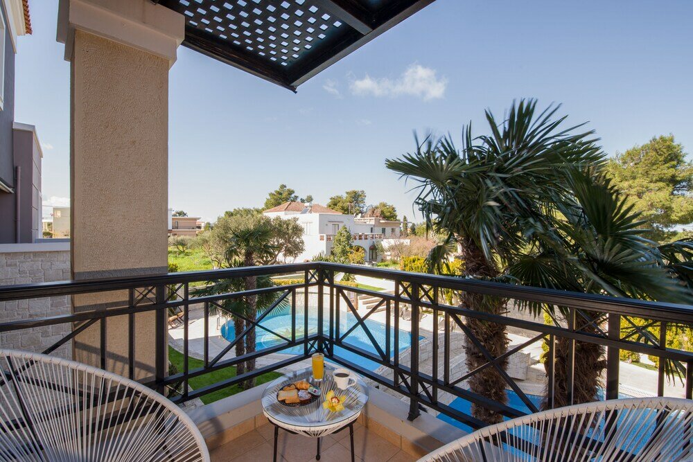 Фото Artdeco Luxury Suites