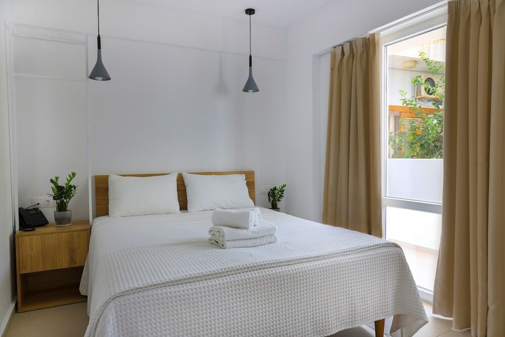 Фото Sea Breeze Hotel