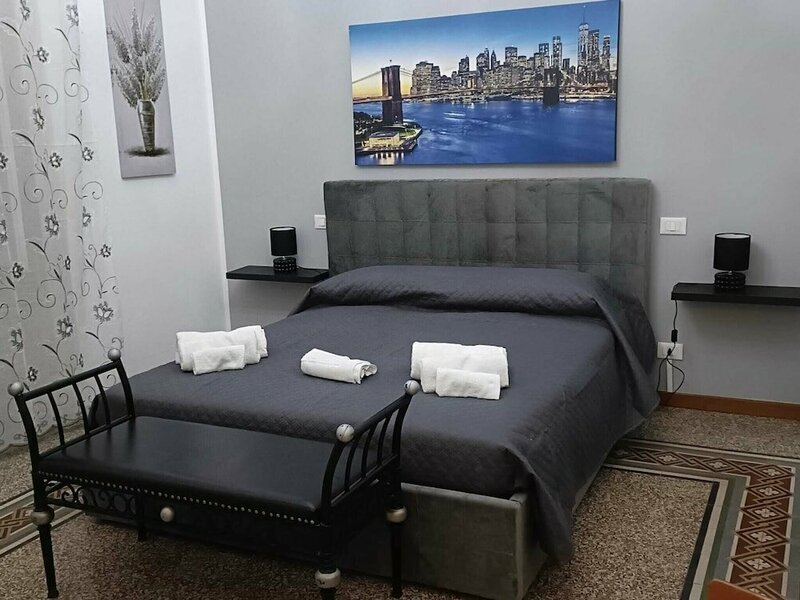 Гостиница DayBreak B&b в Палермо