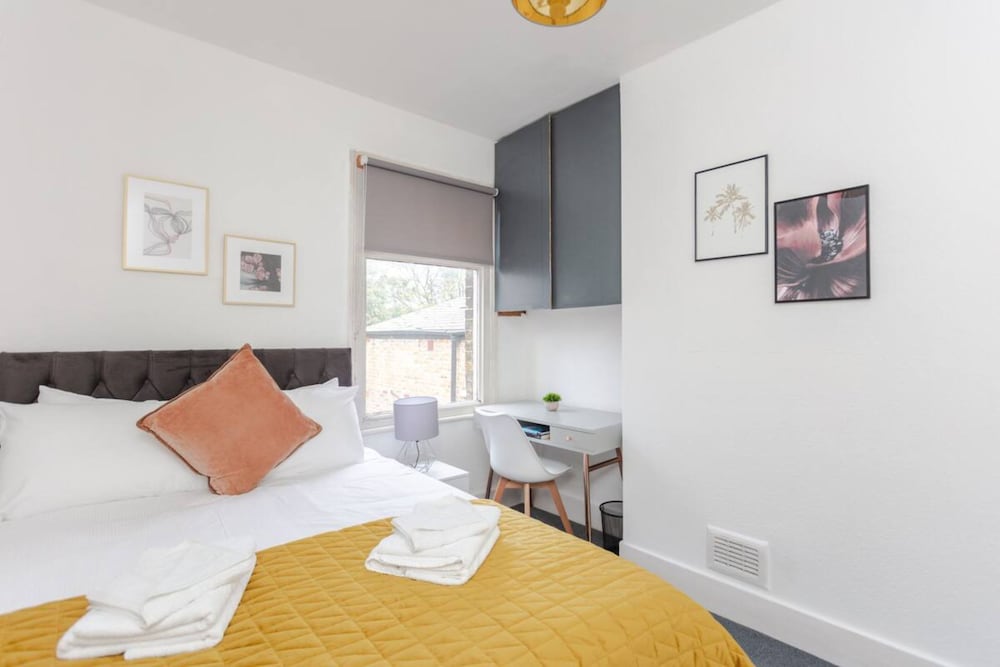 Фото Quiet 2 Bedroom Flat in Peckham Rye