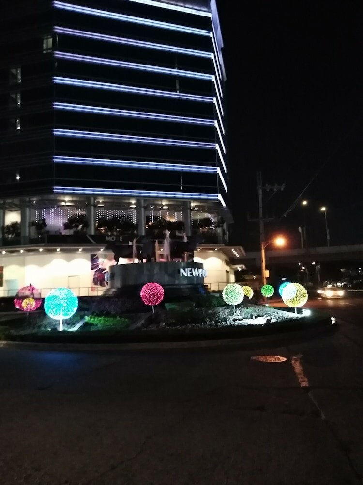 Фото Henry's Newport