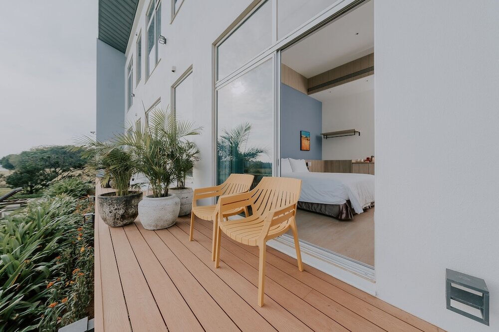 Фото Sunlight on the peninsula