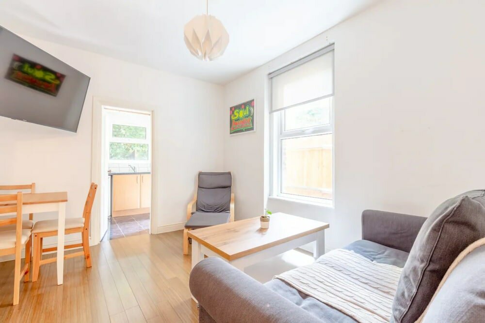 Фото Spacious 2 Bedroom in Gorgeous Camberwell With Garden