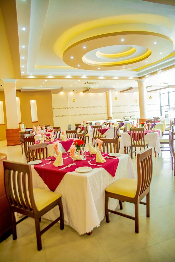 Фото Eden Highlands Hotel