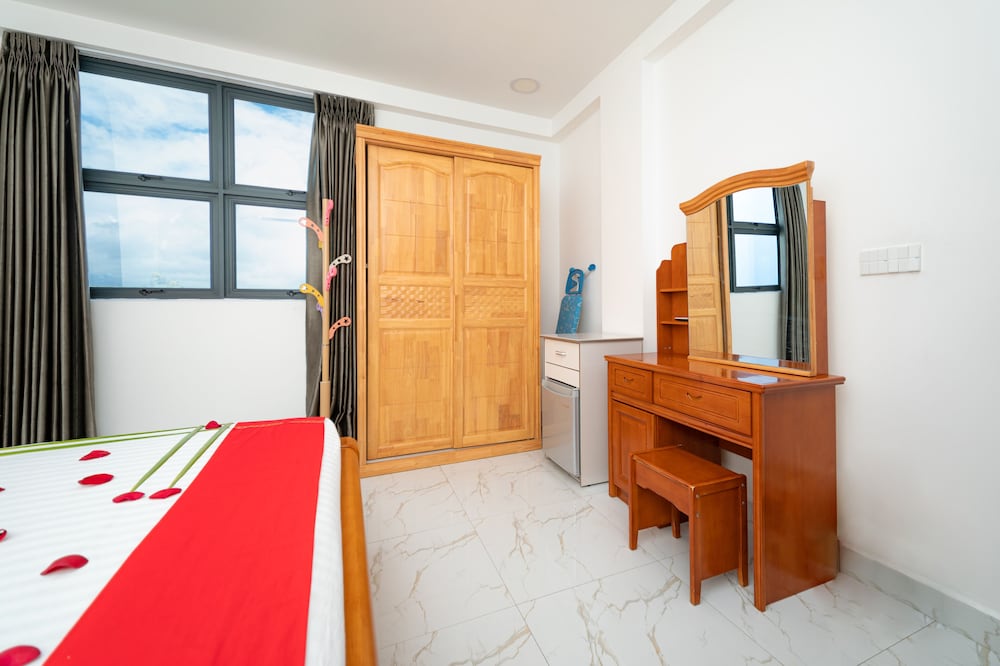 Фото Отель White Beach Holiday