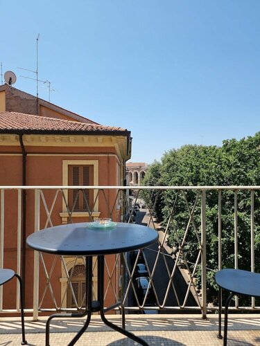 Гостиница Casa Vivaldi by BeHome Suites&Apartments в Вероне
