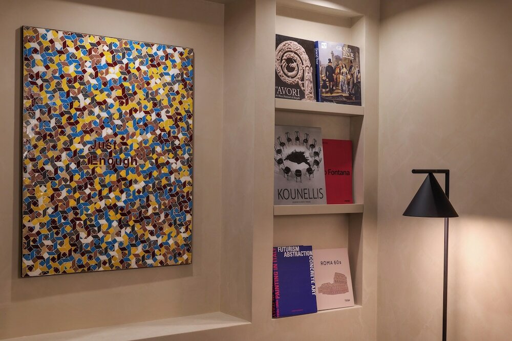 Фото Borghese Contemporary Hotel