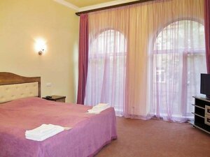 Mthnadzor Hotel (Goris, Mesrop Mashtots Street, 52), hotel