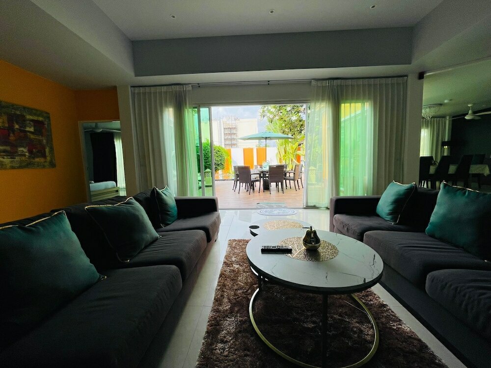 Фото Rosewood Pool Villa Pattaya 1