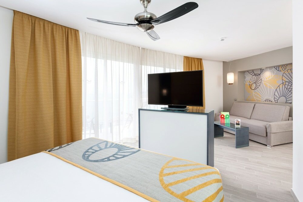 Фото Hotel Riu Vistamar - All Inclusive