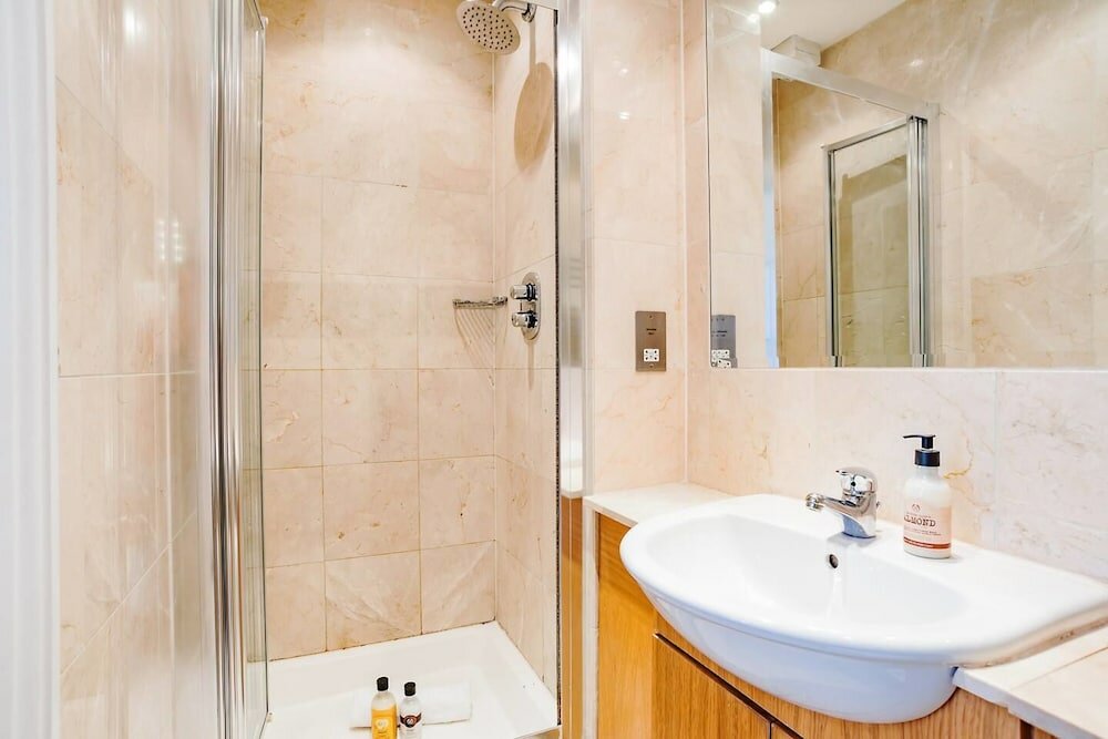 Фото Upper Berkeley Street Flats