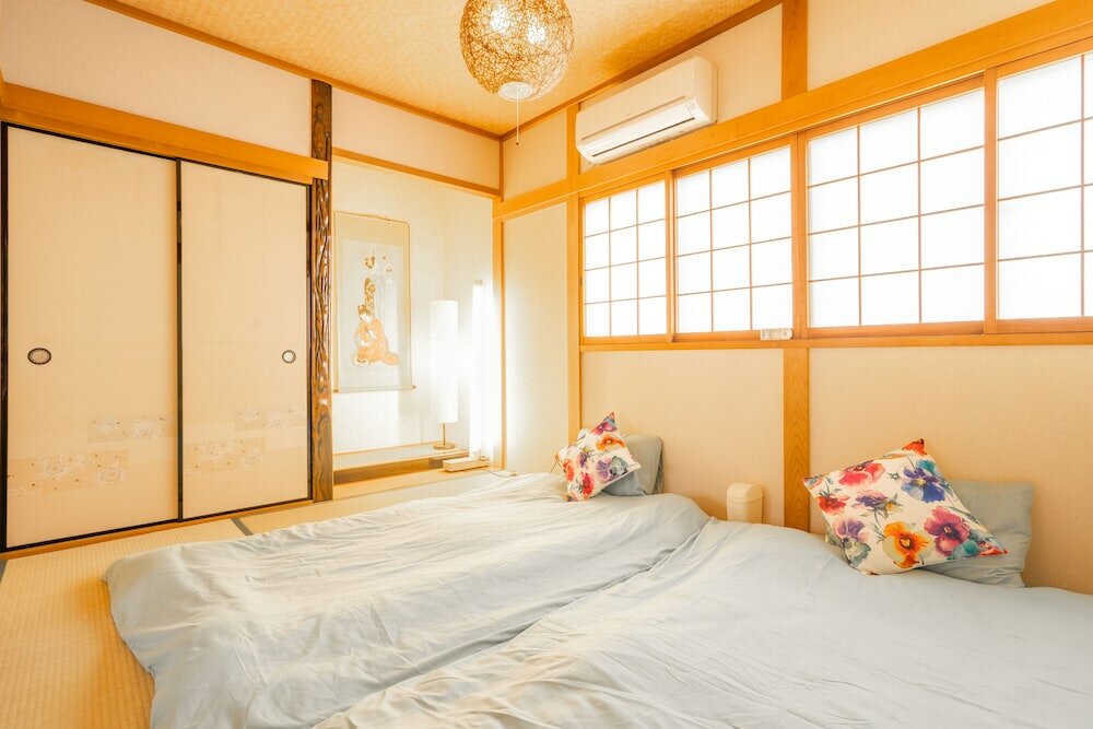 Фото Sakuragawa no hakugetu Osaka Castle Villa