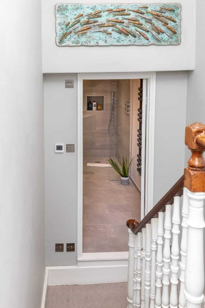 Фото Vibrant 1bd Home With Outdoor Patio - Hammersmith!