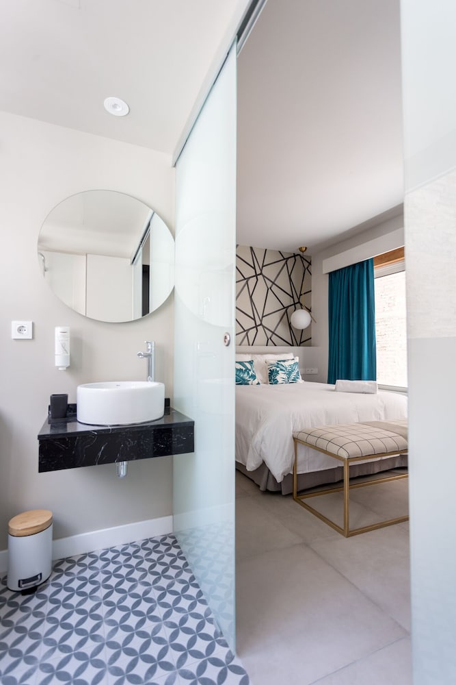 Фото Weys Home Suites