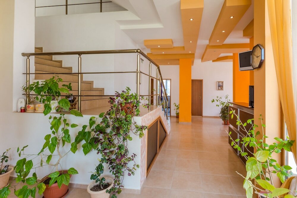 Фото Family Double Room in Dafinka Guest House