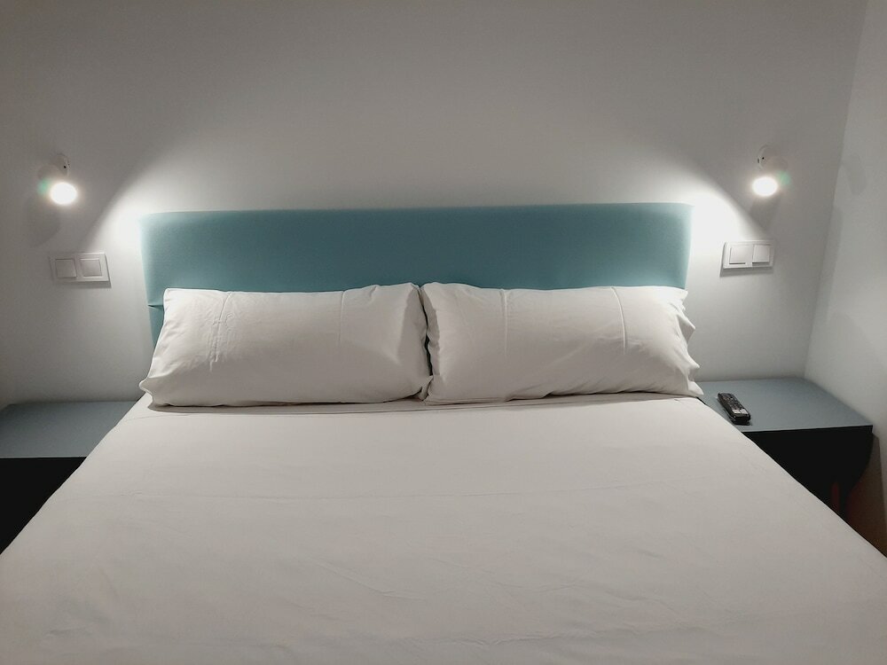 Фото Hostal Carmen by gaiarooms