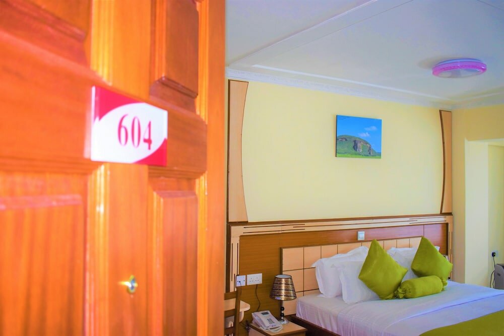 Фото Empolos Hotel Limited