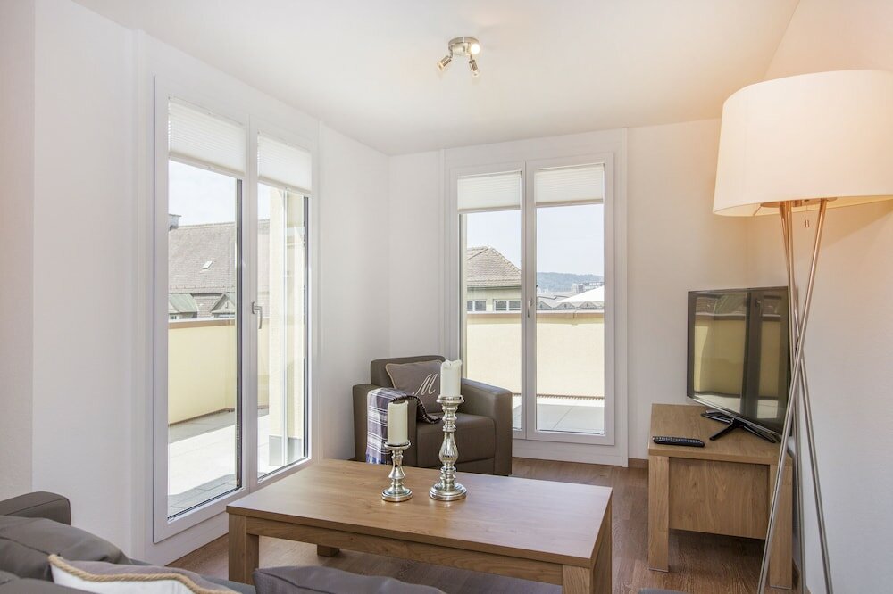 Фото Nest - Stampfenbachstrasse