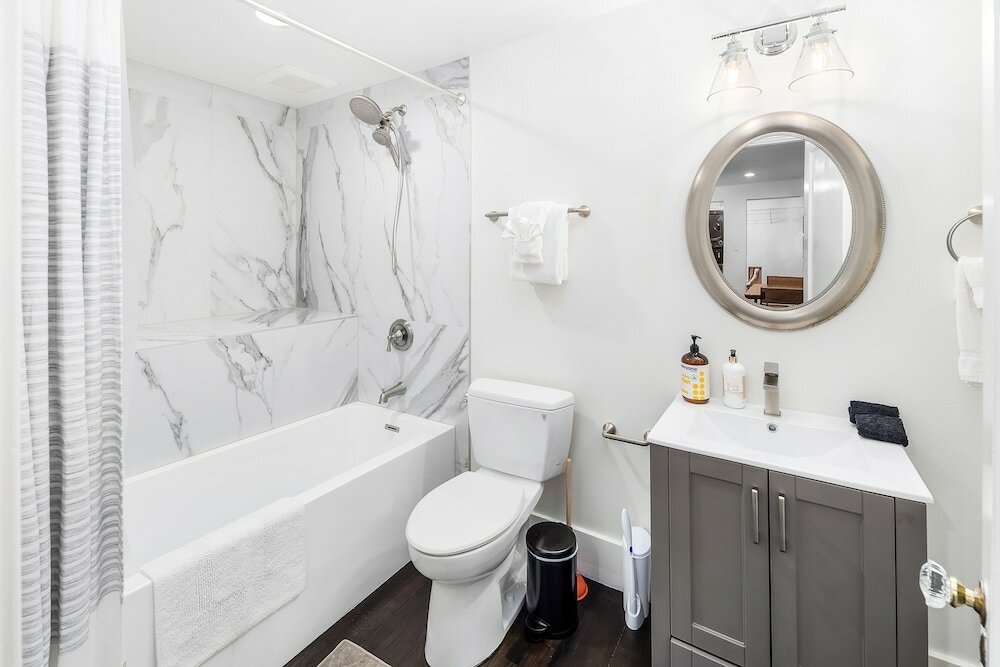 Фото 1br Tranquil Haven in Beacon Hill