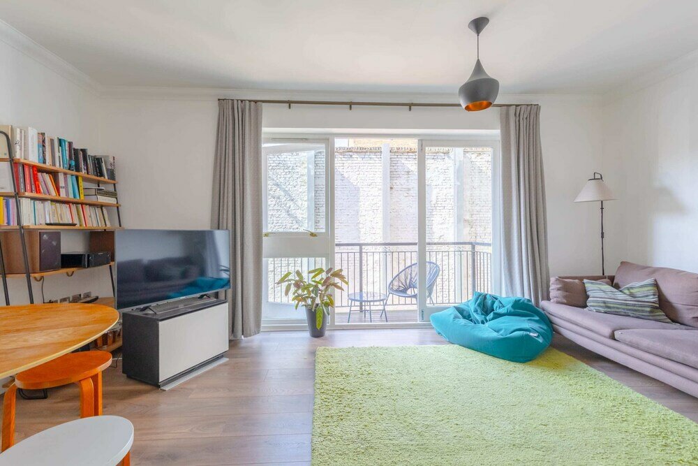 Фото Light & Modern 2bd Flat With Balcony - Brick Lane