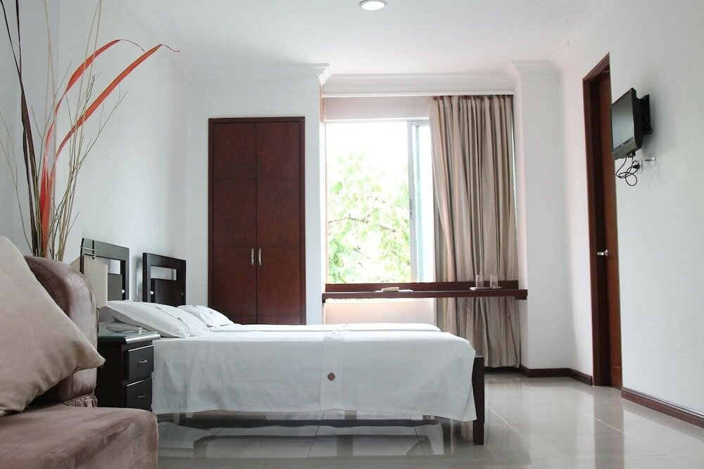 Фото Hotel Psa Pampalinda