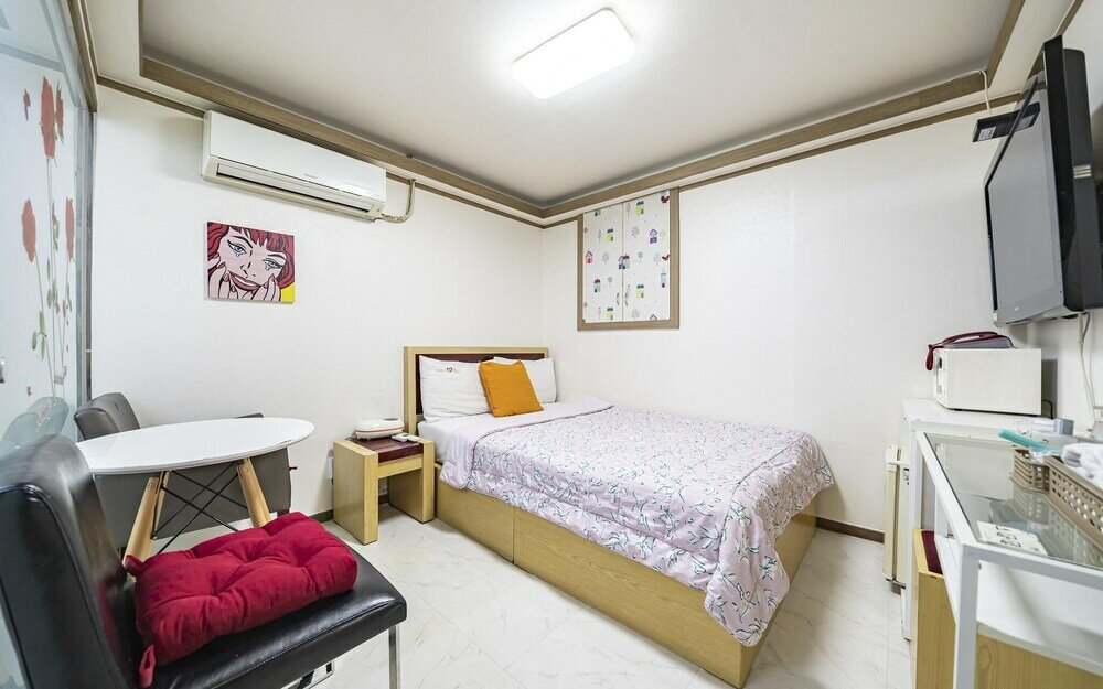 Фото Yeonsinnae Red