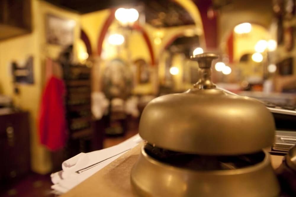 Фото Hermanos Macías Hotel