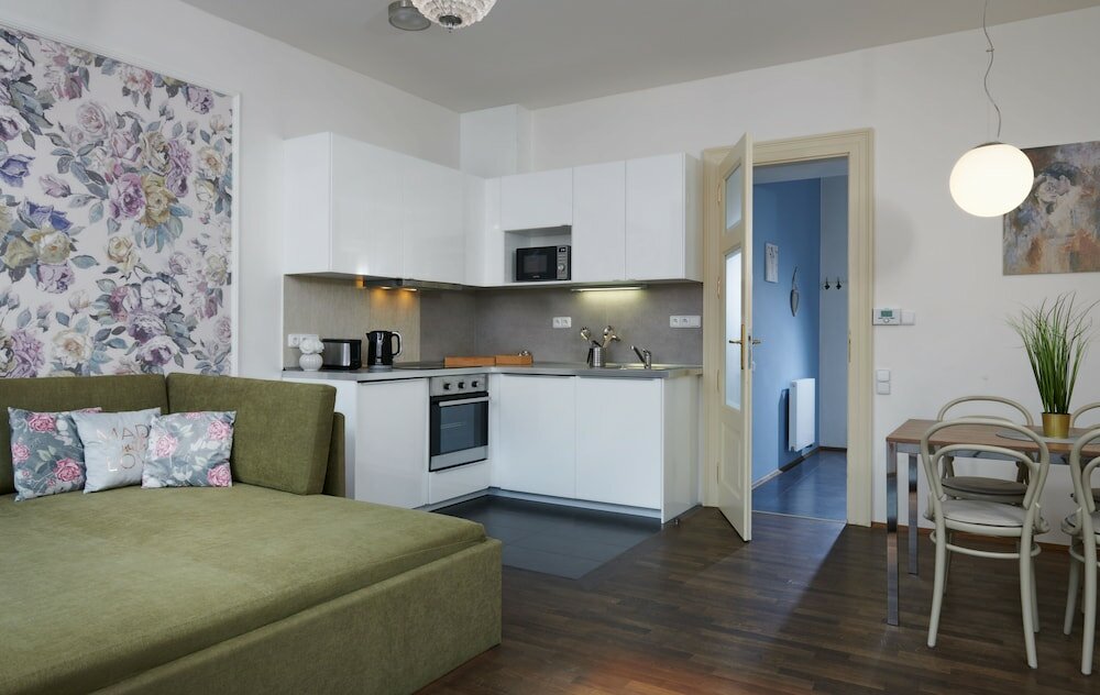 Фото 4 Arts Apartments by Adrez Living