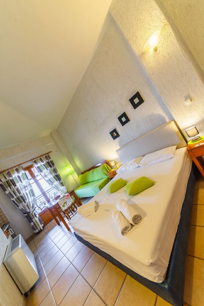 Фото Grekis hotel & Apartments