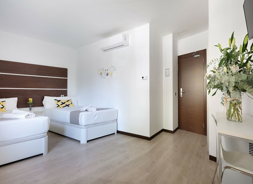 Фото Roisa Hostal Boutique