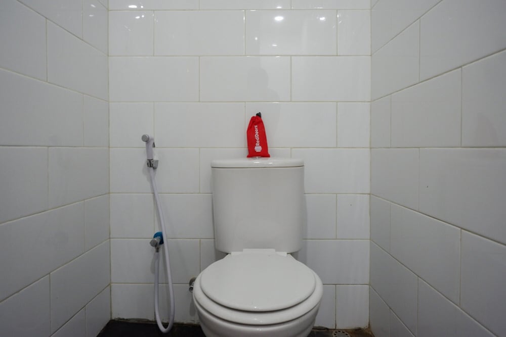 Фото RedDoorz Syariah @ Jalan Sultan Agung Tegal