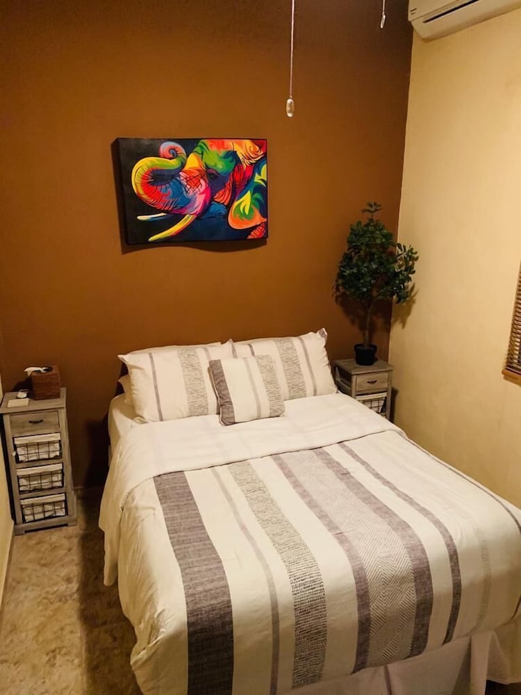 Фото Franks House