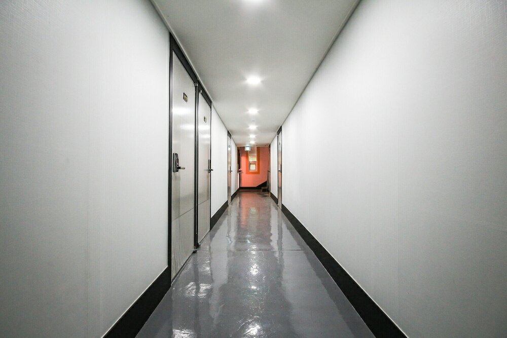 Фото Yeosu Party Motel and Guest House