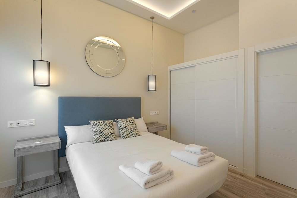 Фото Fresh Velazquez Apartments