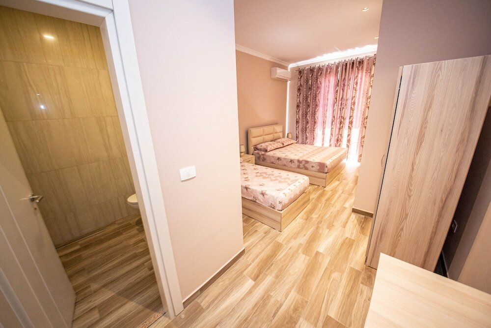 Фото Hotel Kojku