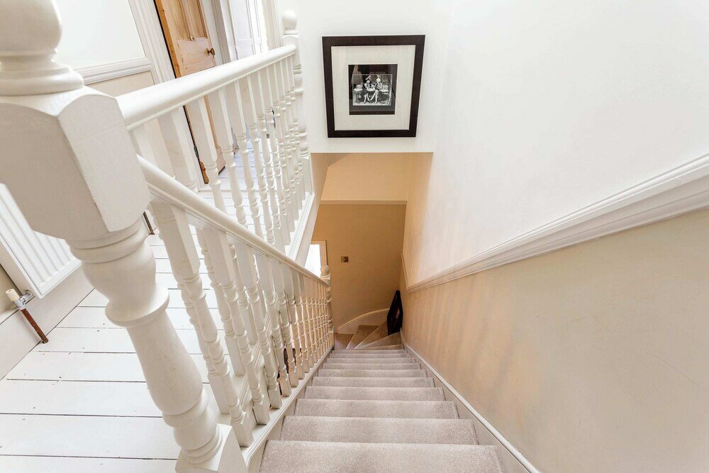 Фото Tooting's Charming Victorian Garden Hideaway