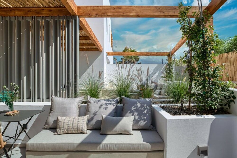 Фото Clementina Paros